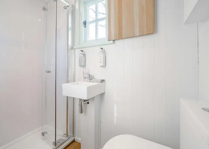 1 Bed In Marthwaite 76535 *